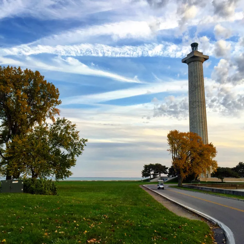 a tree in front of a building